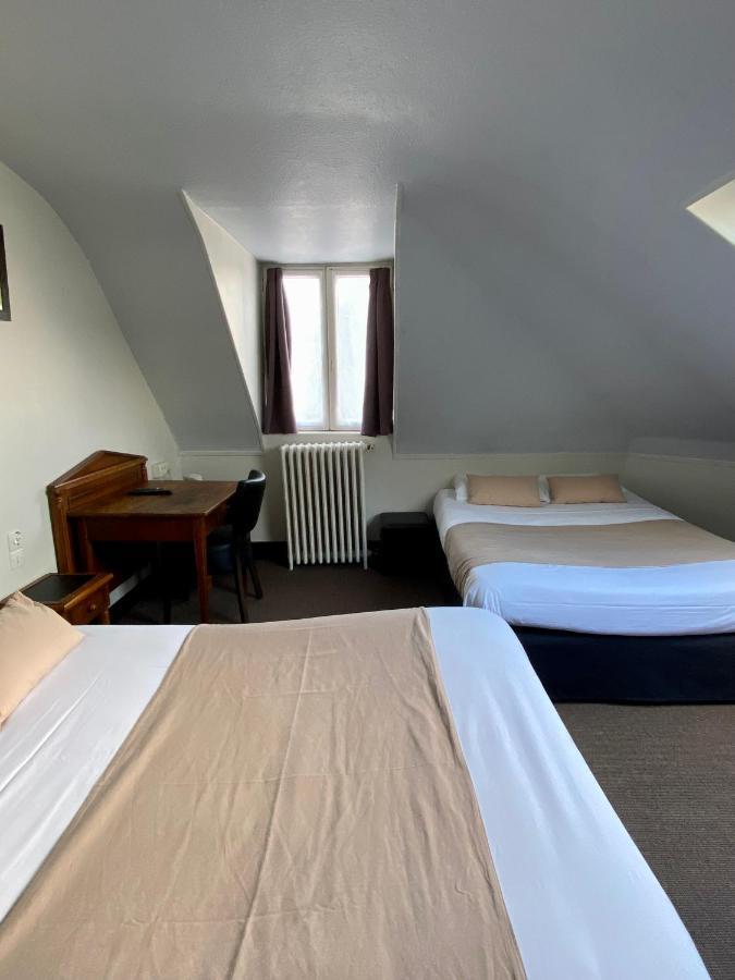 Céline - De La Gare Hotel Rouen